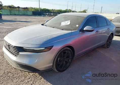 2024 Honda Accord Lx z USA, uszkodzony, nr VIN 1HGCY1F26RA040418